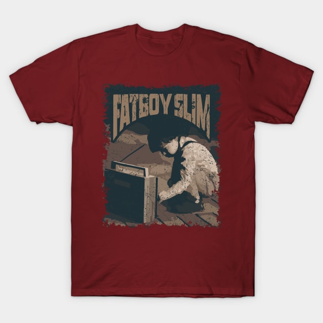 Fatboy Slim Vintage Radio T-Shirt by K.P.L.D.S.G.N